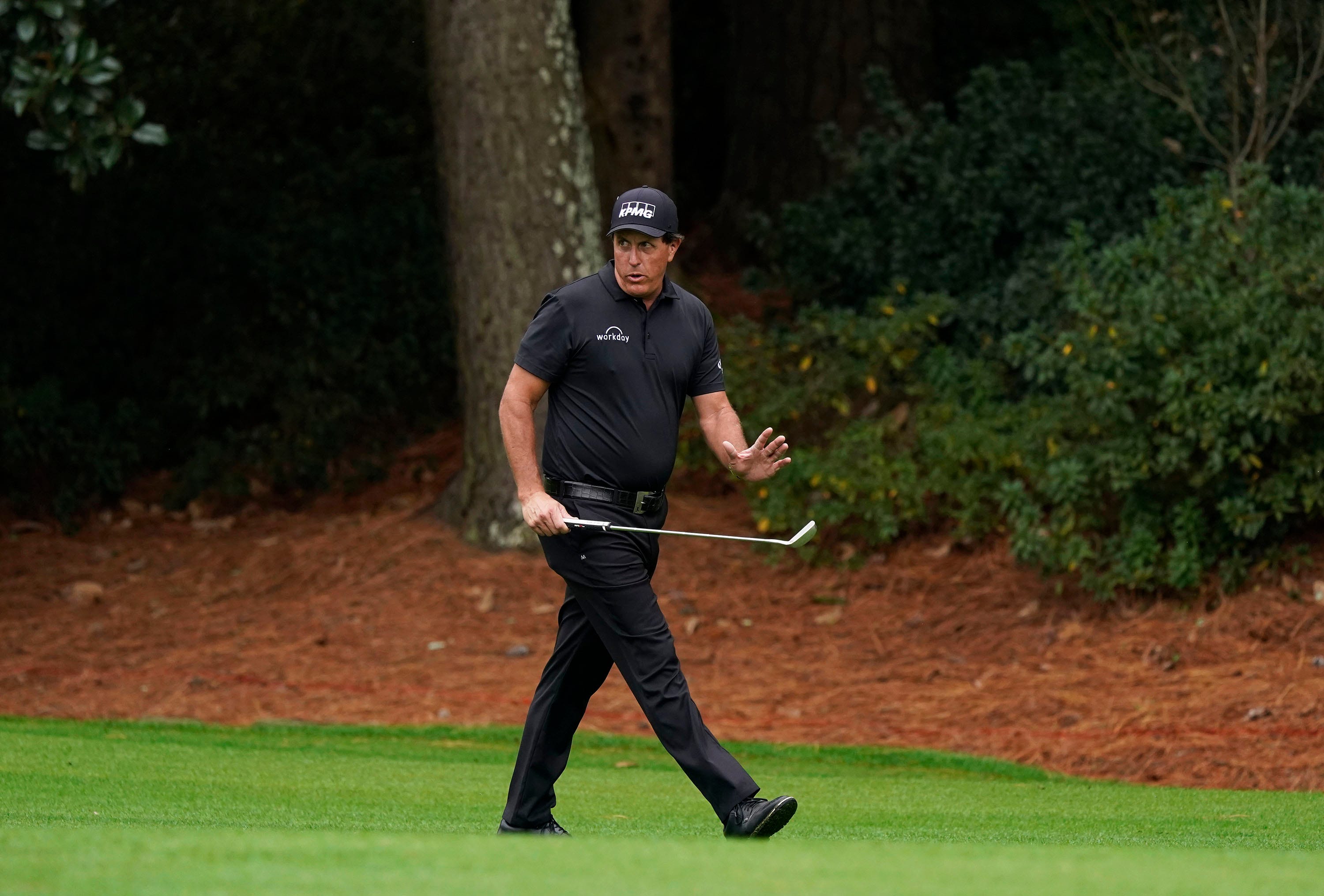 Phil Mickelson Masters Phil Mickelson In Masters Mix Despite Putting