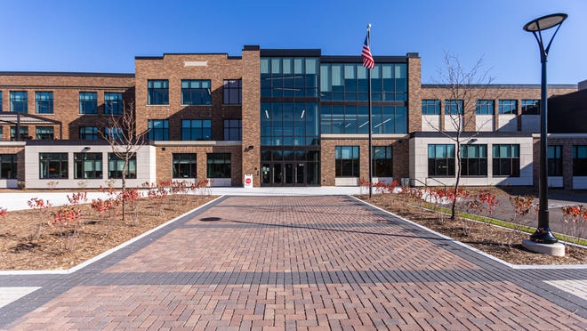 Construction finished on 2 new Wauwatosa elementary school buildings