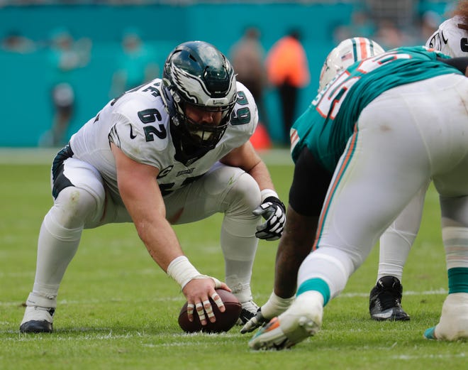 Jason Kelce has shown he's the Eagles' offensive MVP so far this season