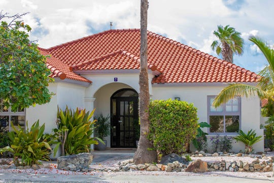 Aruba: Palm Hills Villa in the scenic Tierra del Sol community on the north coast is nearby the lively Palm Beach strip lined with bars, high-rise hotels and restaurants.