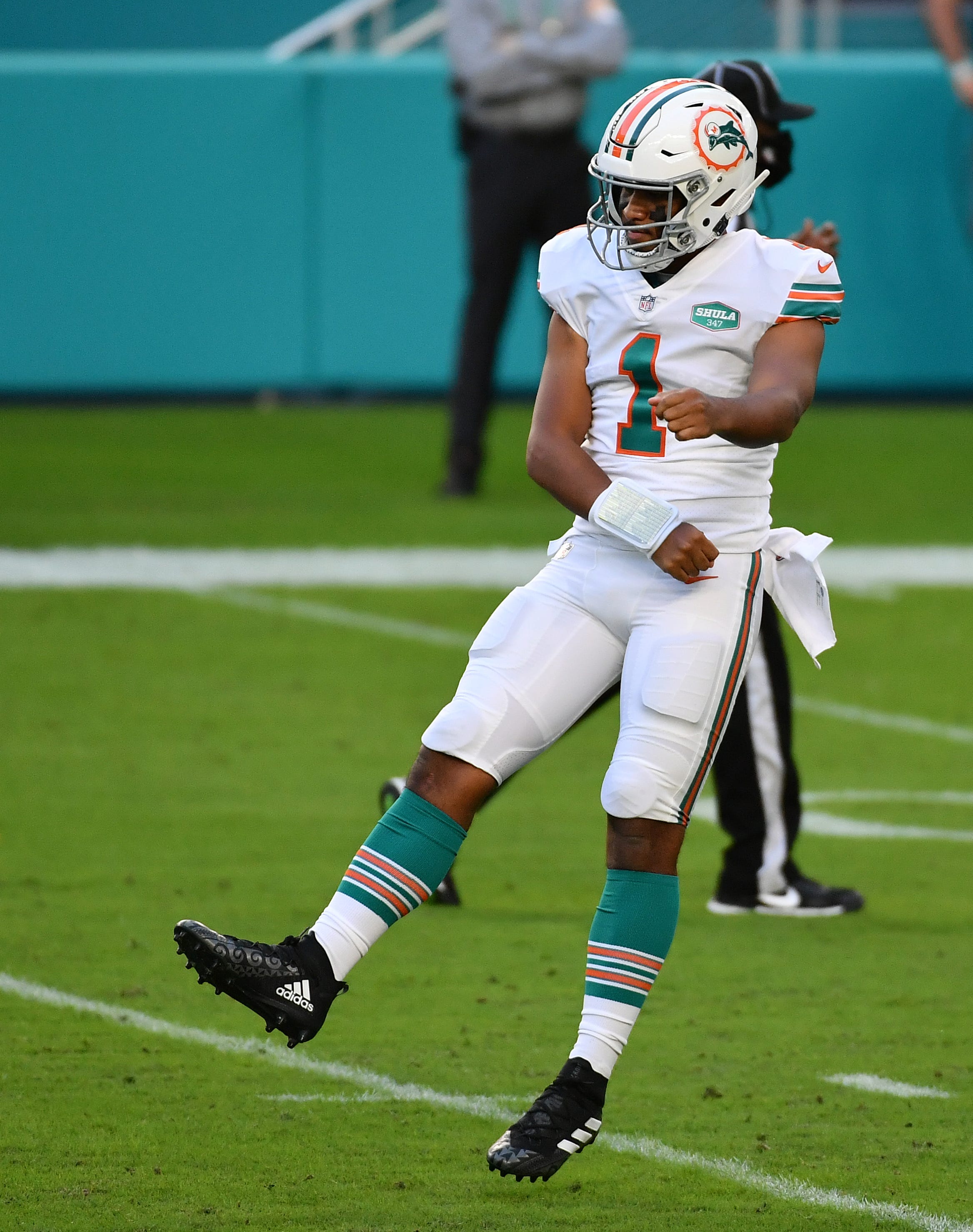 tua tagovailoa chargers jersey