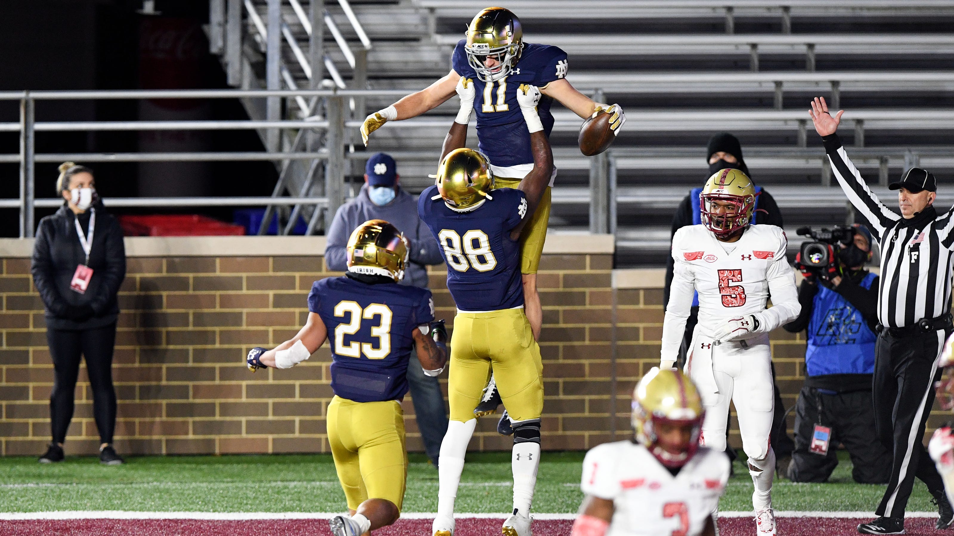 College football bowl projections Notre Dame bolsters playoff case