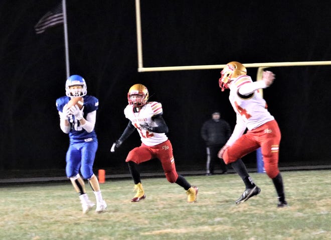 Southwest Livingston High School Wildcats senior end/cornerback Parker Keeney gathers in a Wes Hughes deep down field in the fourth quarter of SLHS’ 34-22 8-man football District 2 championship-game home win over North Shelby this past Friday. Keeney caught six passes for 87 yards and two touchdowns on offense and participated in 15 tackles on defense as the Wildcats advanced to the state semifinals for a second-straight year. They’ll host Drexel/Amoret: Miami at 7 p.m. Friday, Nov. 20.