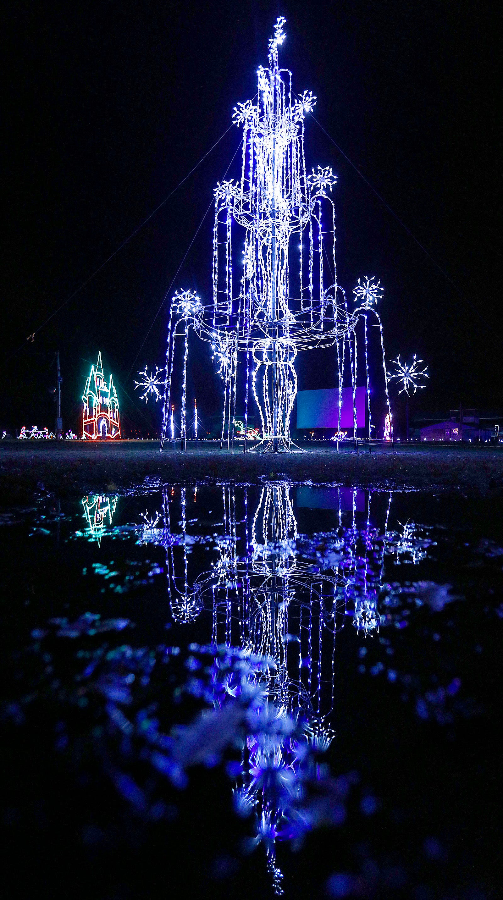 Marshfield Holiday Light show opens Thursday at Marshfield Fairgrounds