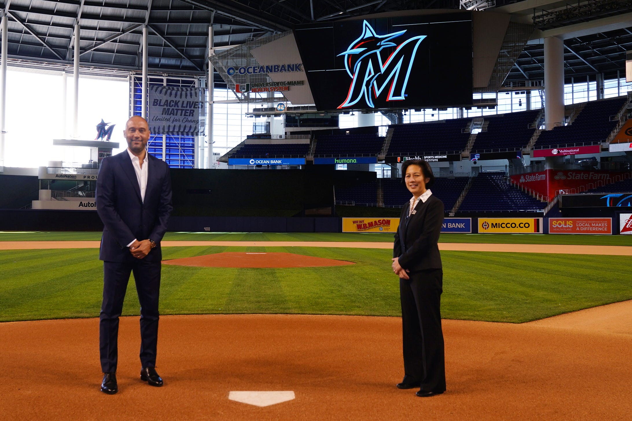 Miami Marlins&#39; Kim Ng becomes first female GM in MLB history