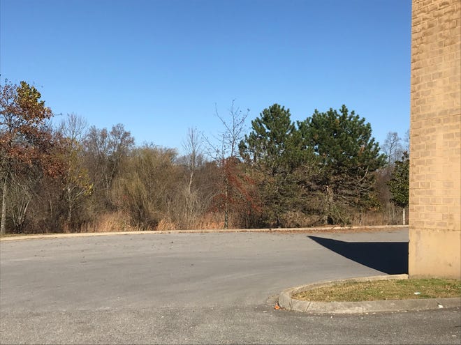 Property behind the Kroger shopping center in White House is approved for apartments and townhomes.