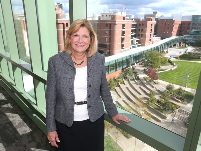Akron Children's Hospital President and CEO Grace Wakulchik is retiring after nearly 30 years with the hospital.