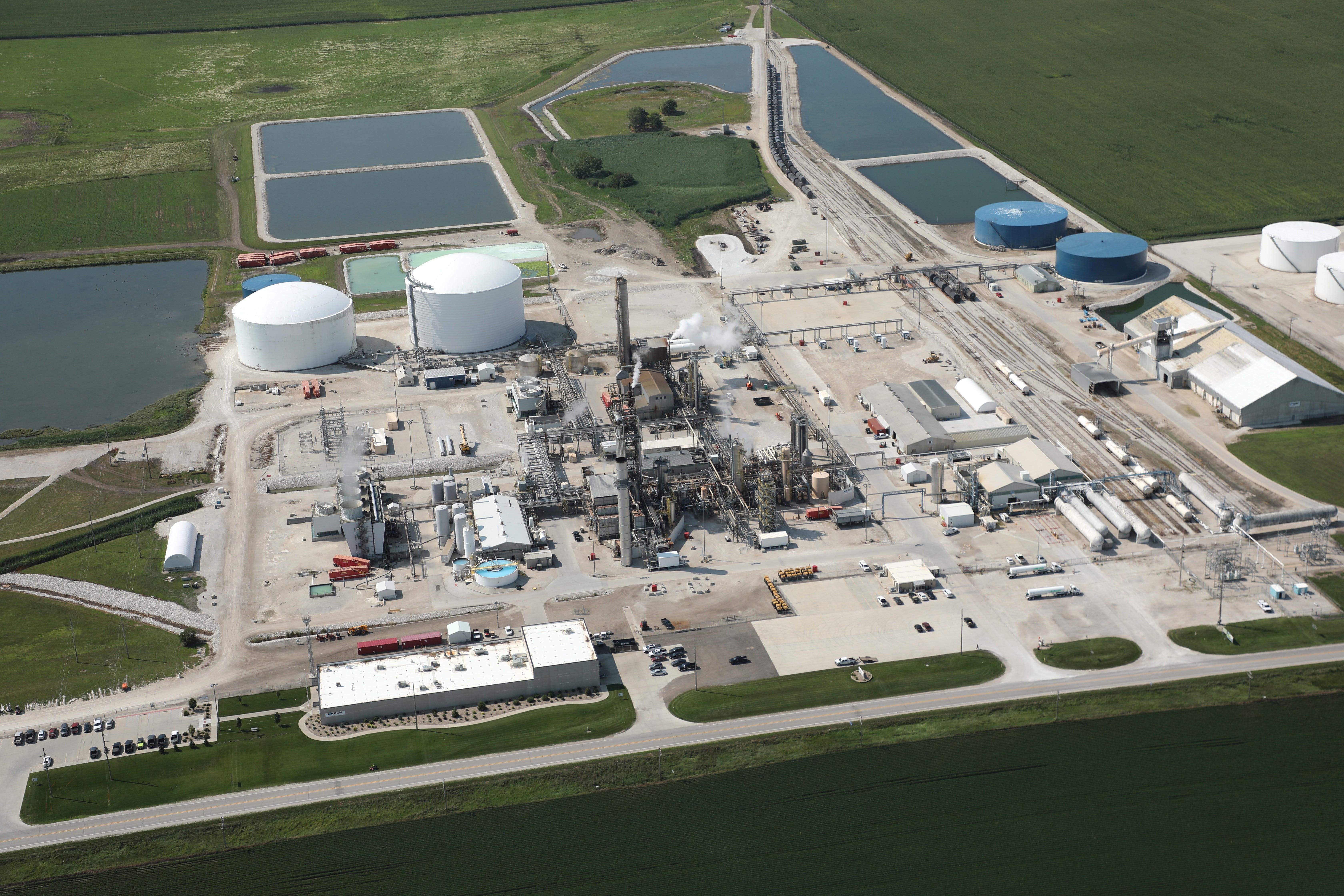 Koch's Iowa fertilizer plant expanding with 140 million investment