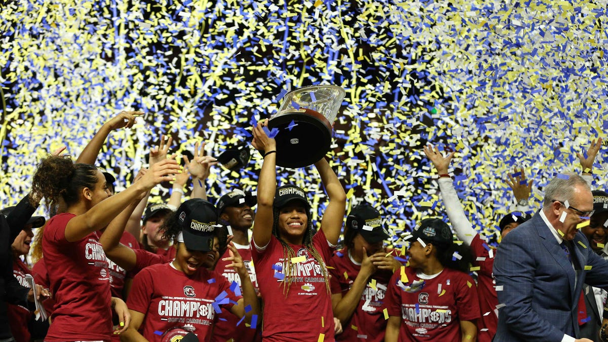 South Carolina leads female college basketball preseason survey
