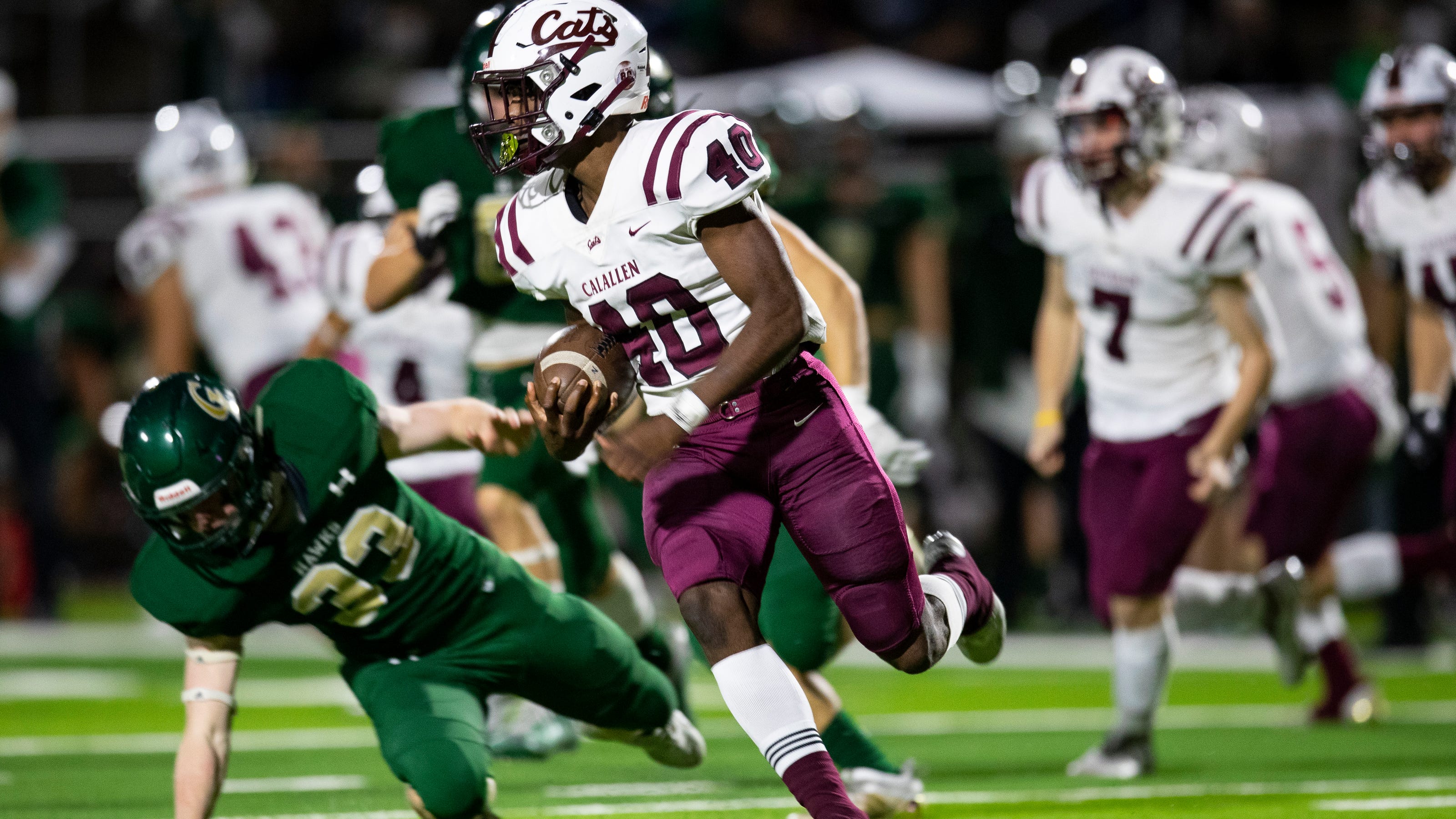 Texas High School Football Calallen survives upset bid for win