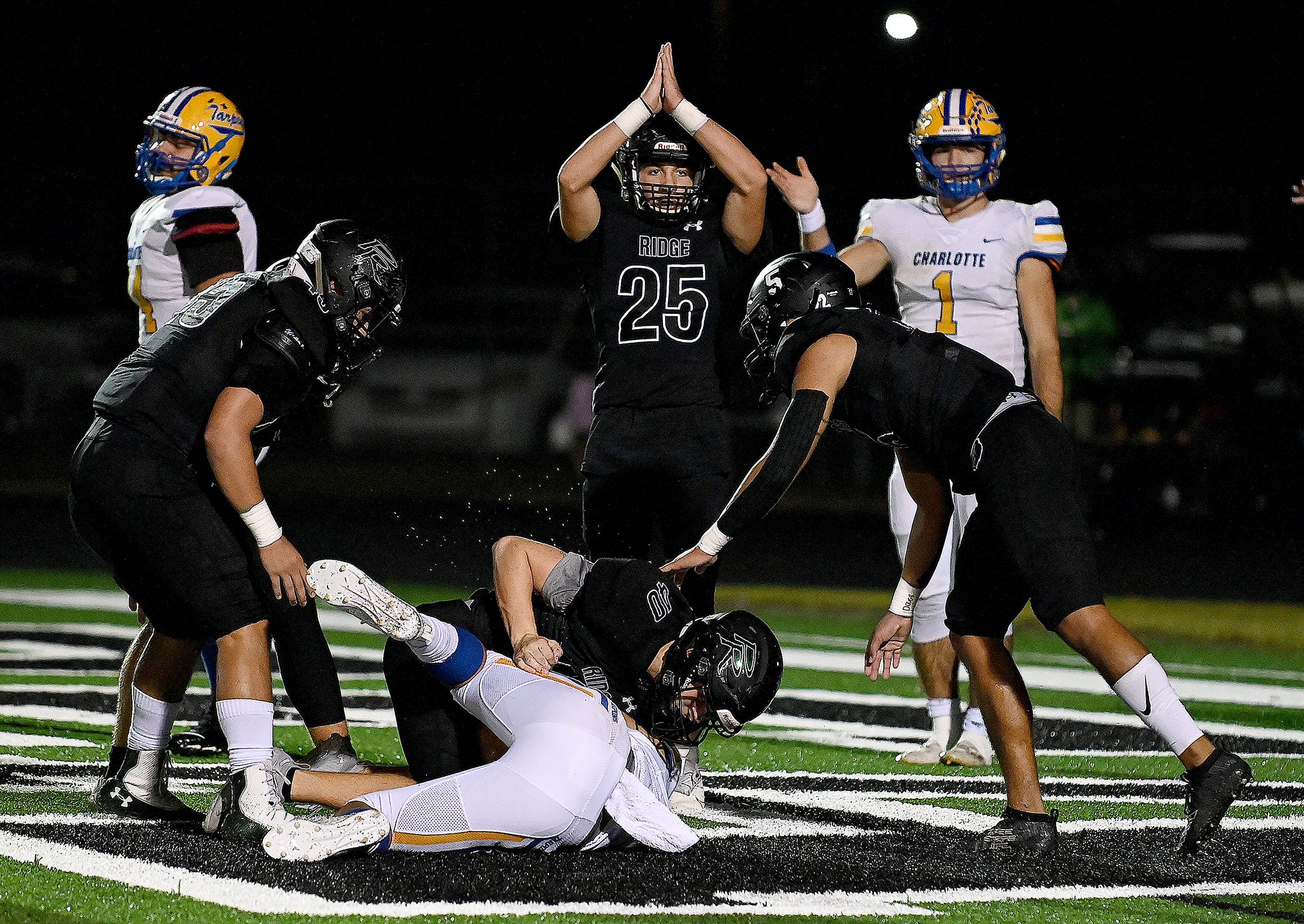 Palmetto Ridge sets Florida high school football record with four