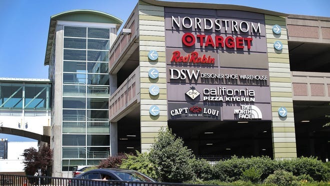 Ryan Reynolds Christmas movie musical 'Spirited' to film in Braintree