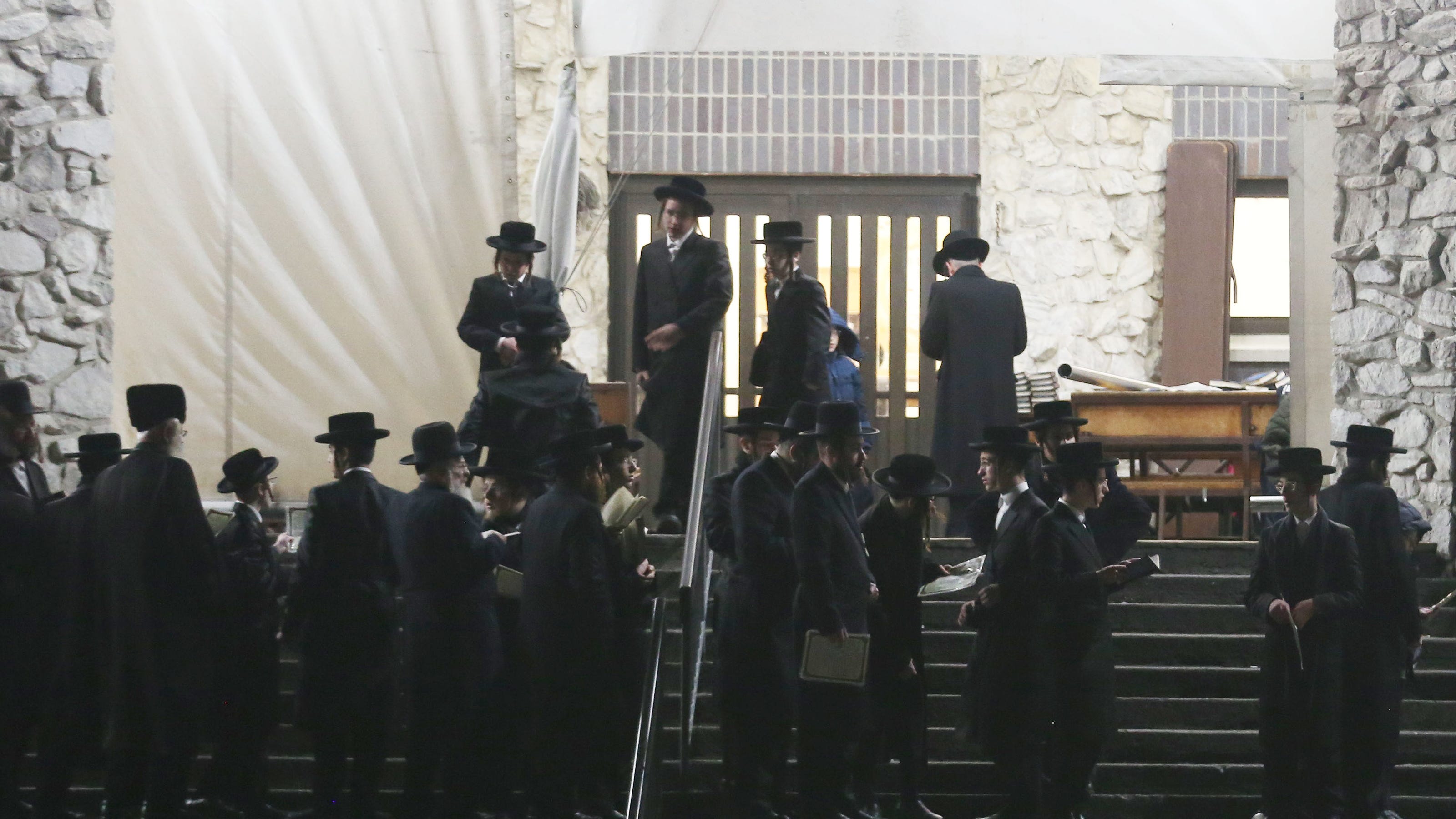 Kiryas Joel wedding goes on after state orders masks, distancing compliance