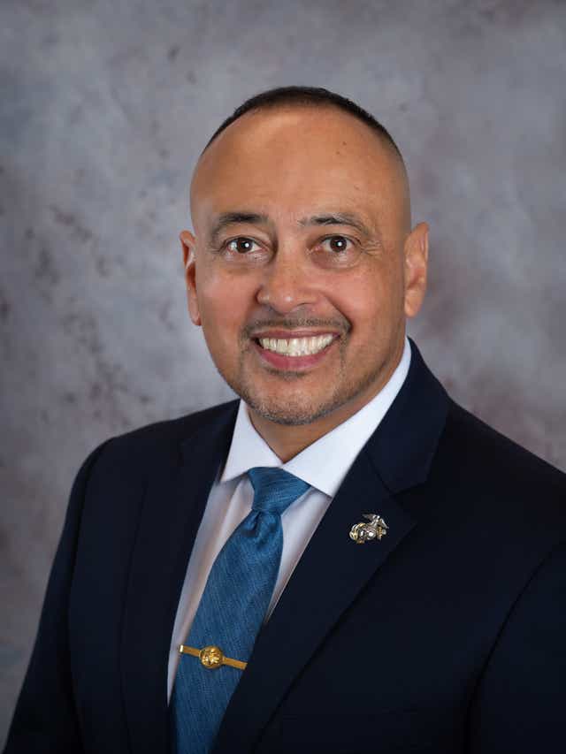Palm Bay S New Mayor Rob Medina Pledges Campaign Of Restoration After Taking Oath