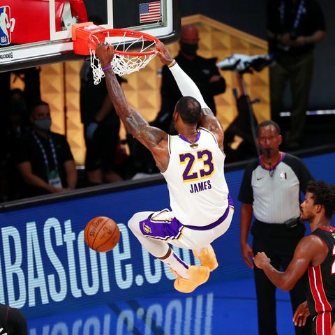 Los Angeles Lakers forward LeBron James dunks agai