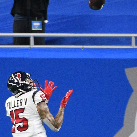 Houston Texans wide receiver Will Fuller (15) comp
