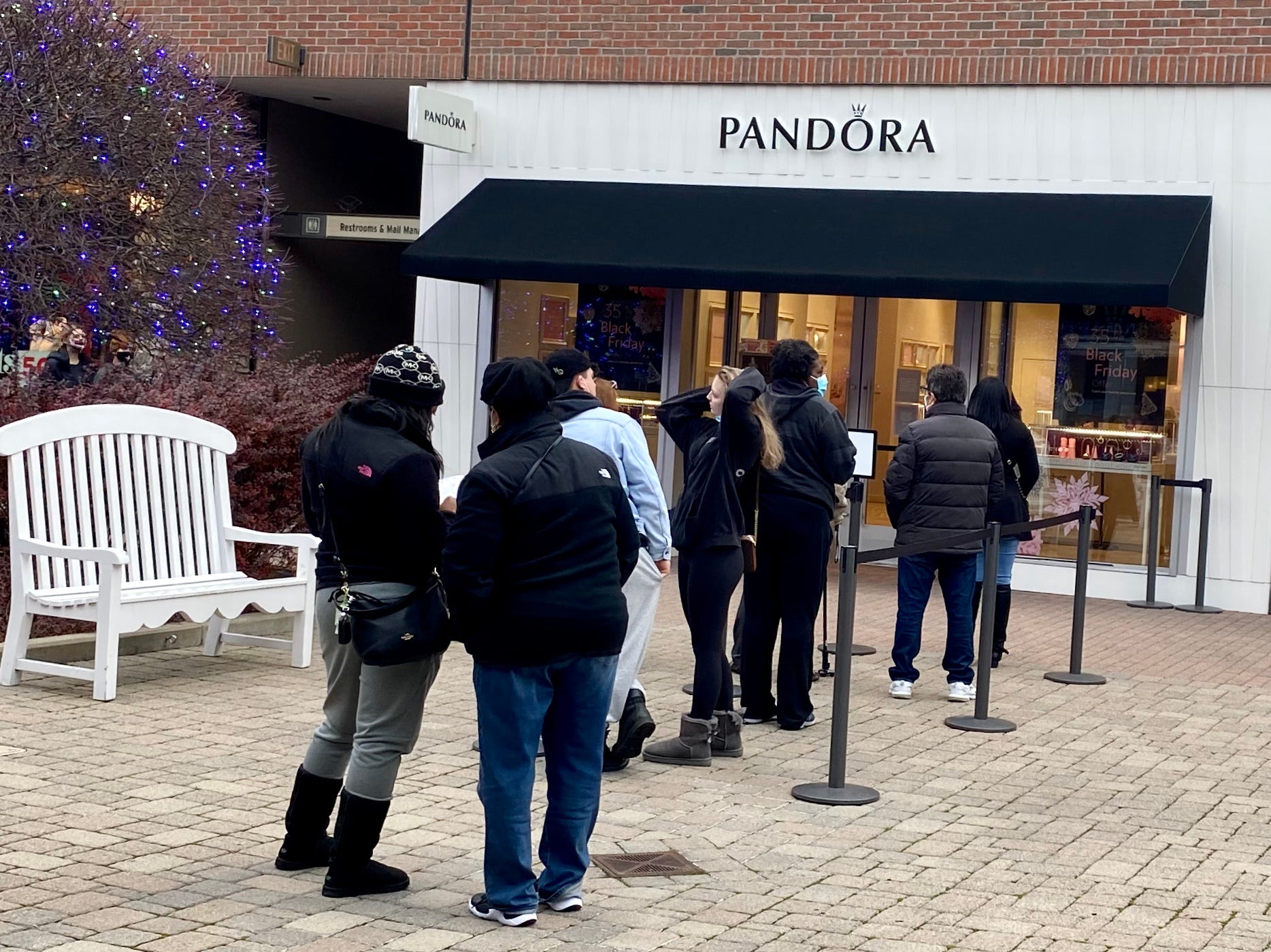 Pandora Store In Oakland Mall 2025 www.alhudapk