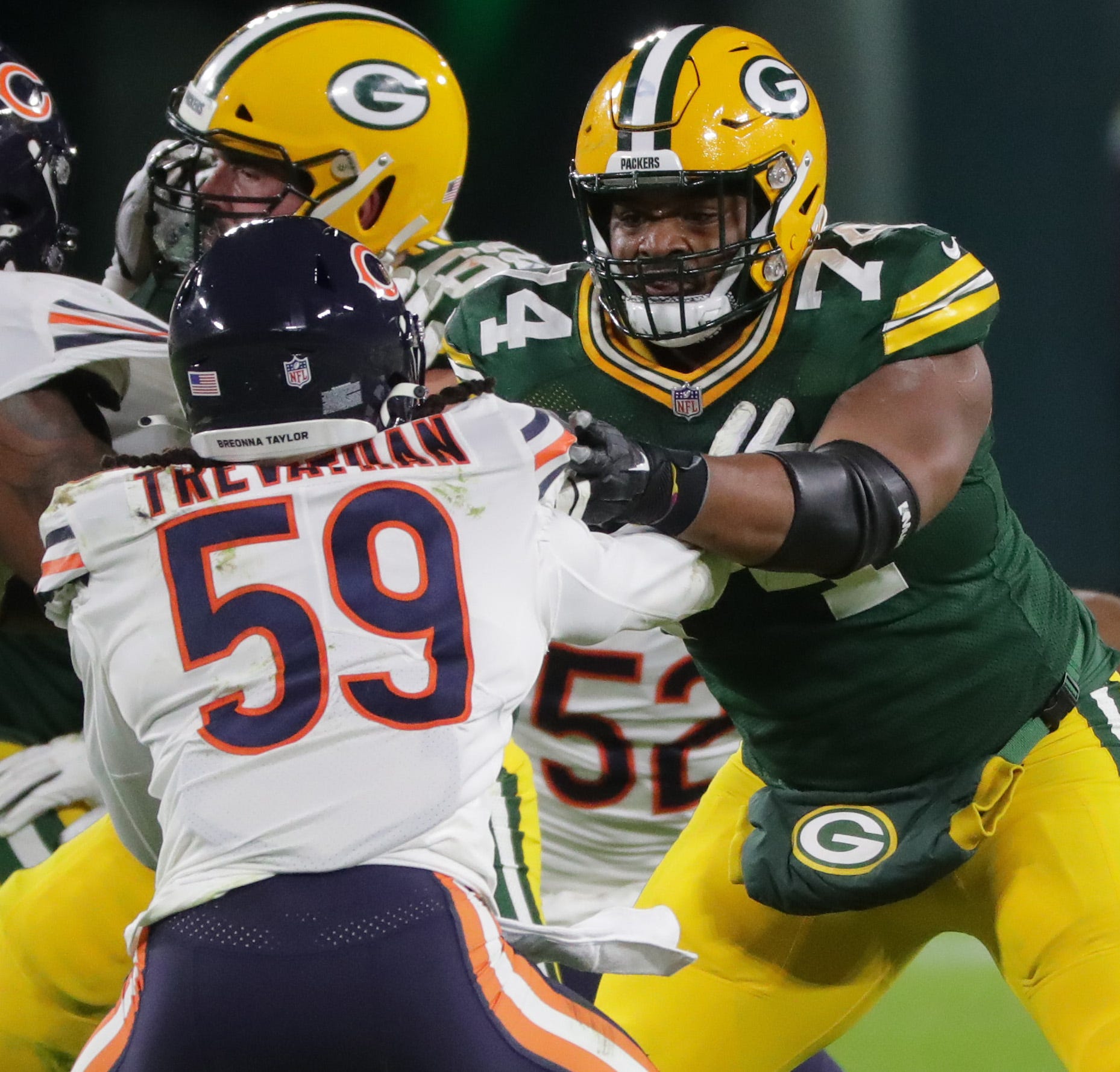 Packers fan ratings vs. Bears Offensive line, Rodgers get high marks