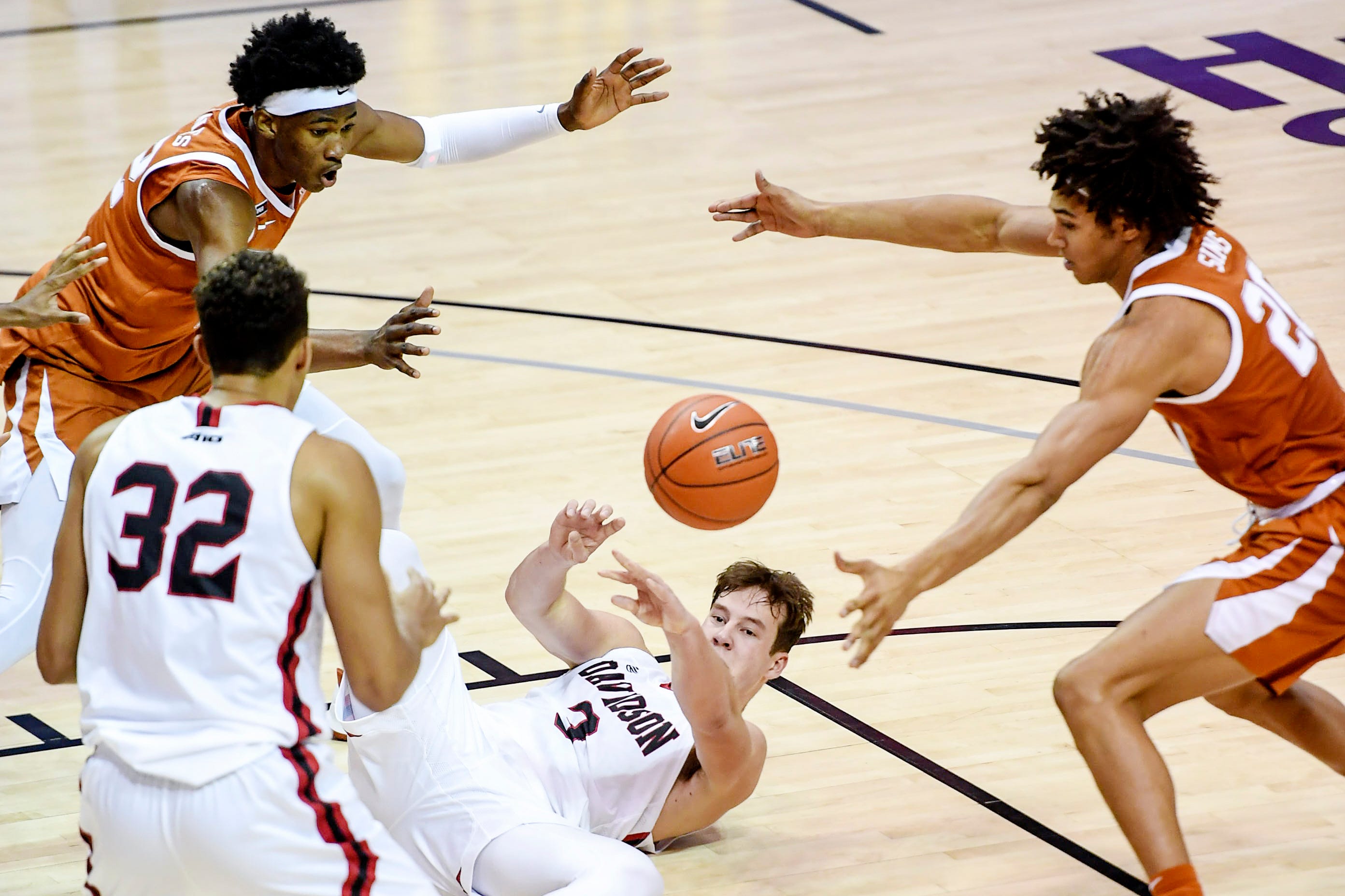 Maui Invitational Winter weather hits Asheville overnight