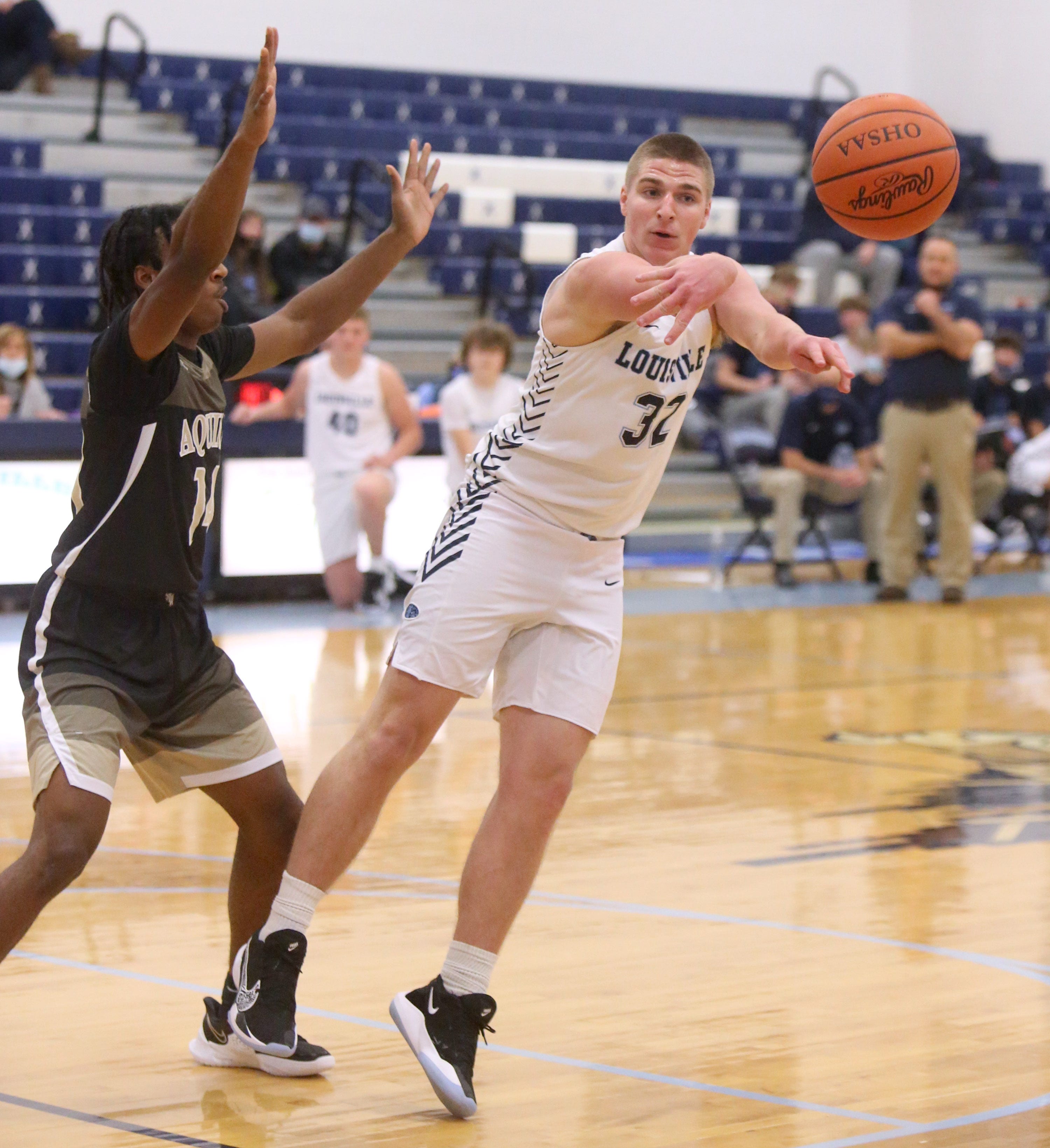 louisville-leopards-st-thomas-aquinas-knights-boys-basketball-covid-19