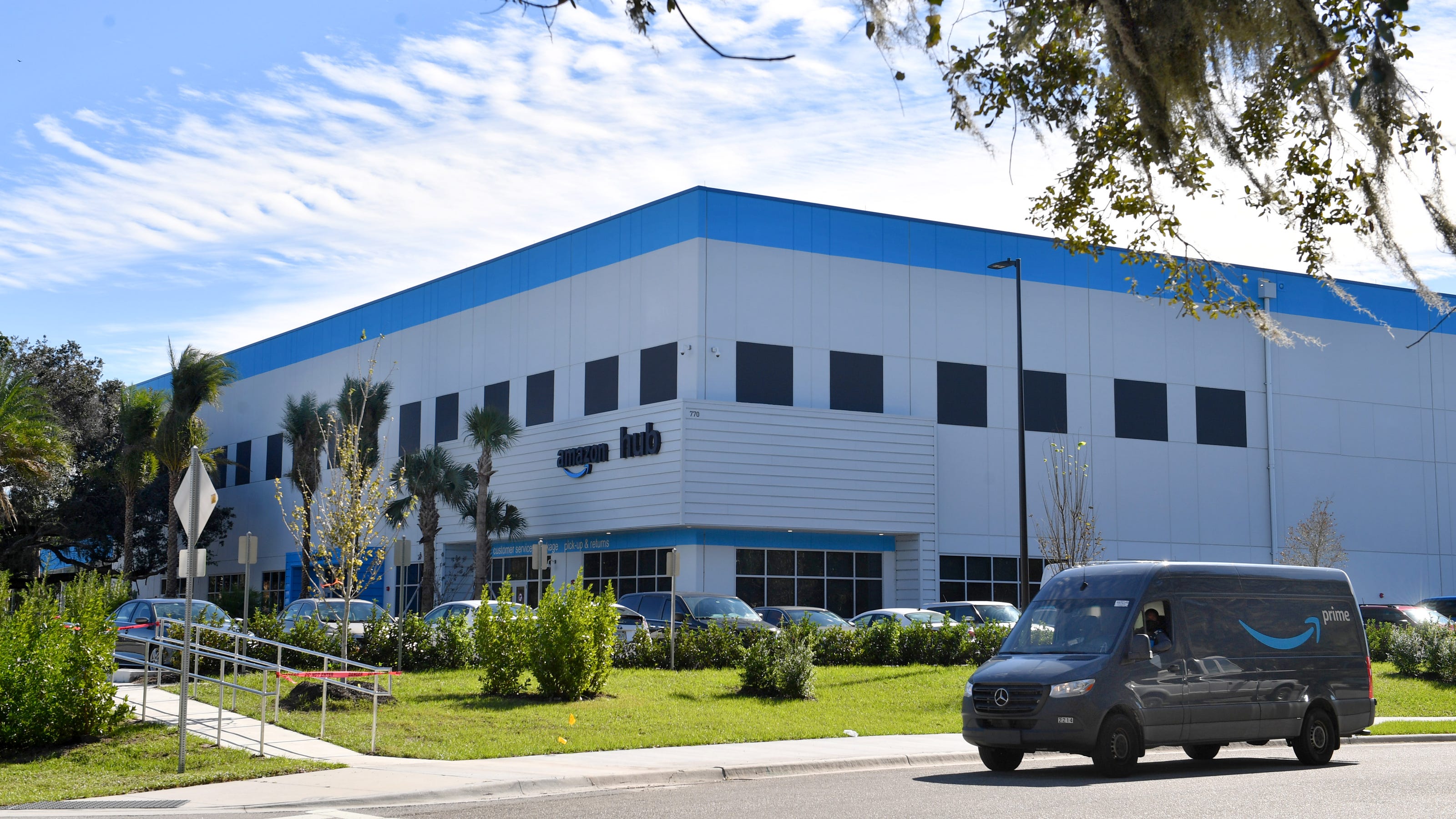 Amazon S Sarasota County Delivery Station Is Now Open Amazon S Sarasota County Delivery Station Is Now Open