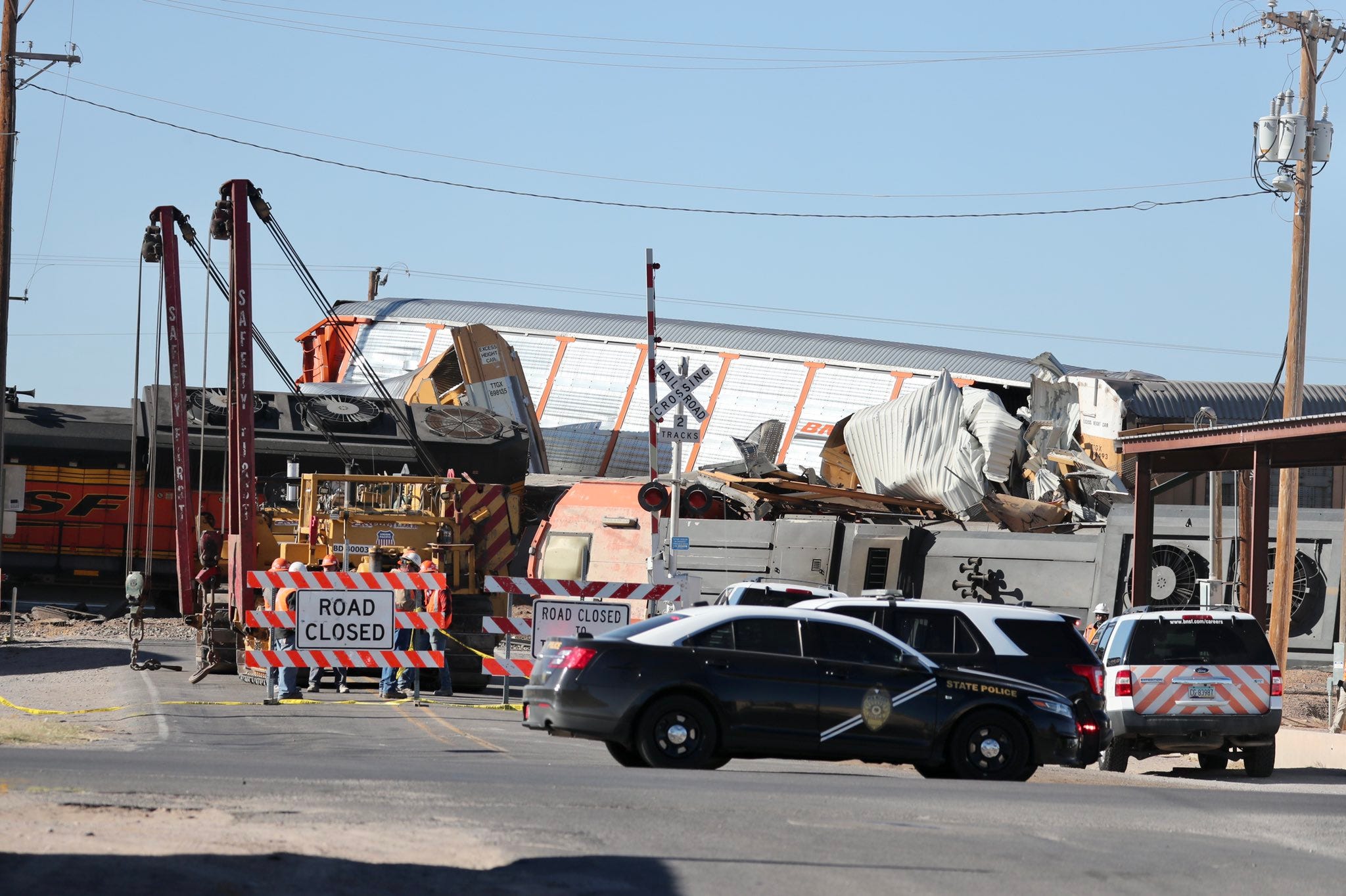Train derailment across New Mexico 189 near Vado causes road closures