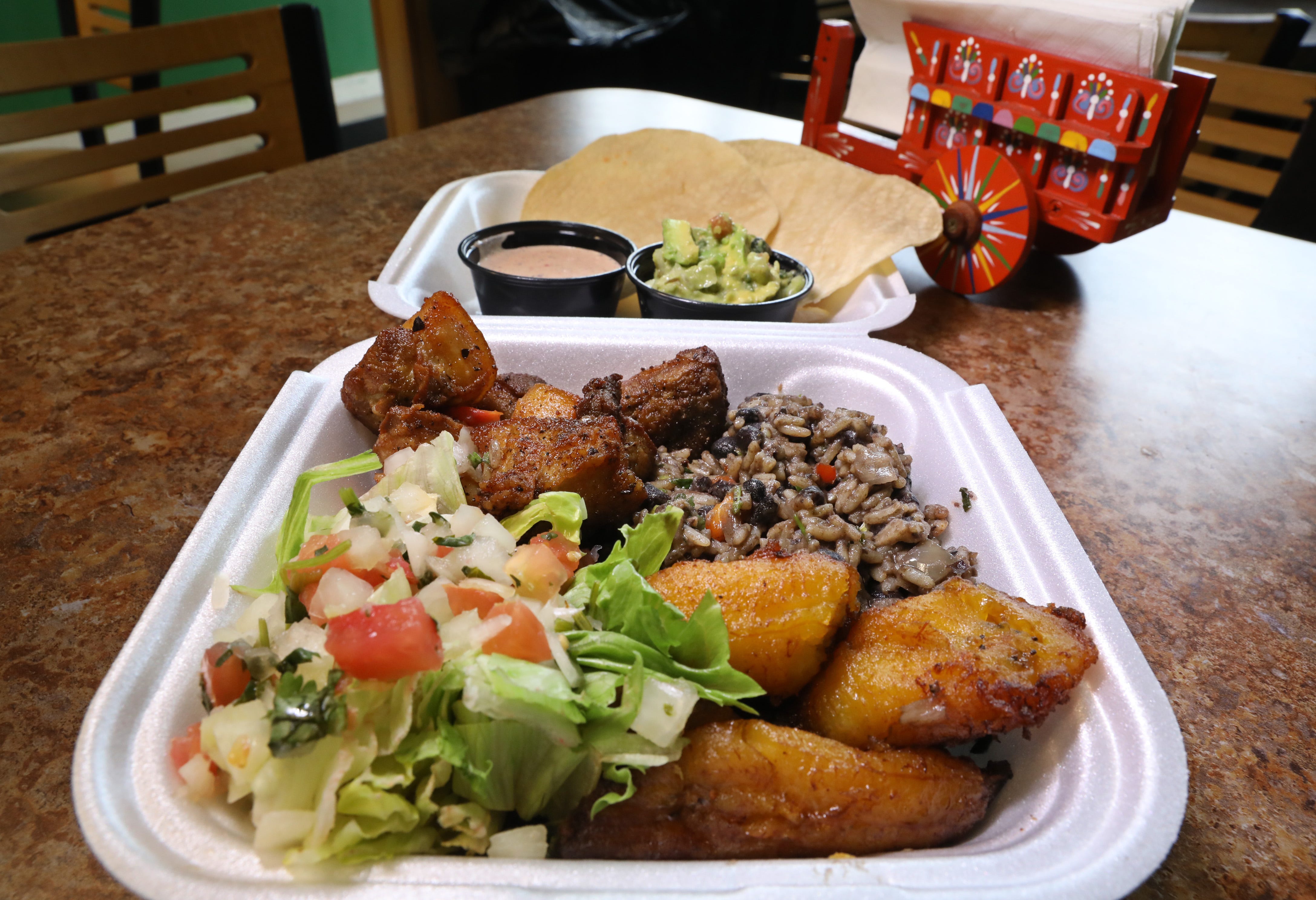 Pura Vida Ville, Mexican and Costa Rican restaurant, moves in Gates NY