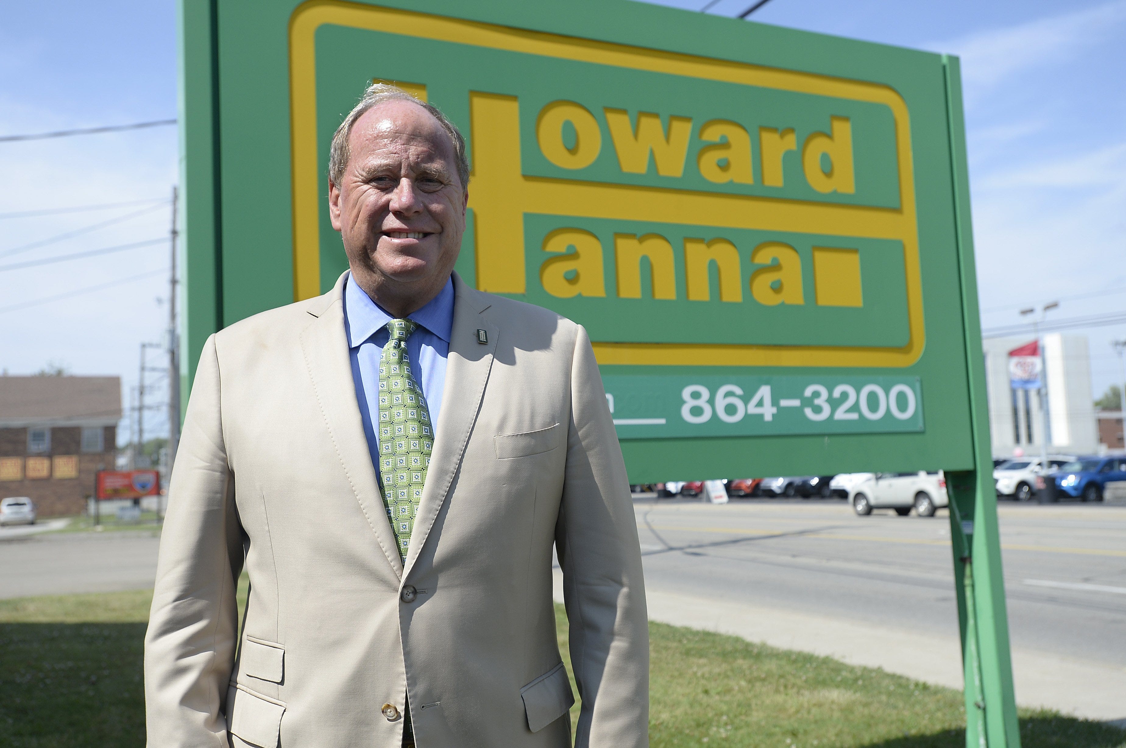 Howard Hanna wins recognition for customer service