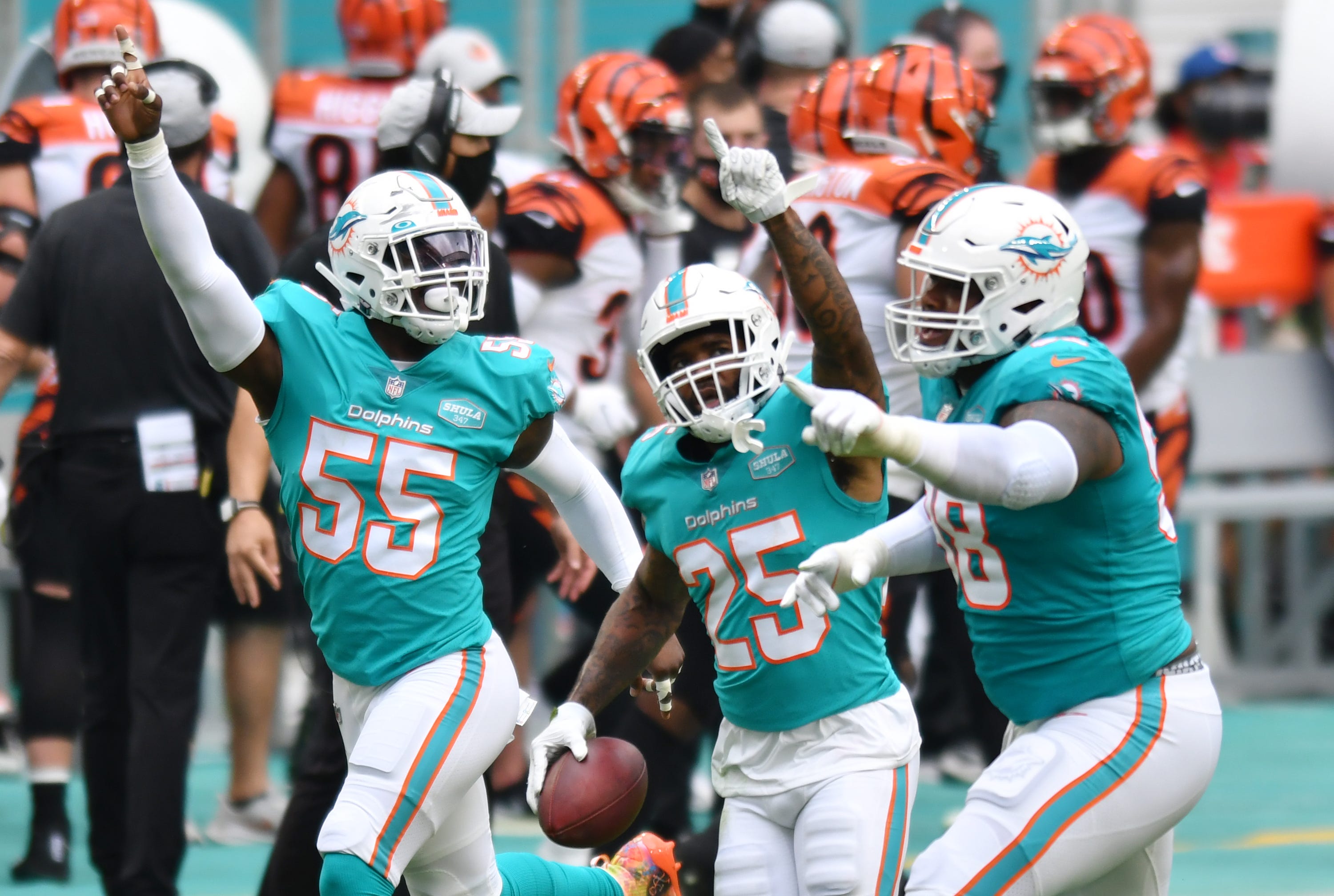 Stephon Gilmore won NFL defensive POTY. Why shouldn't Xavien Howard?