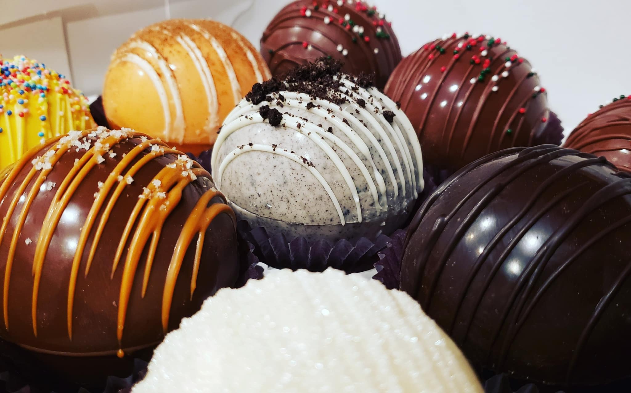 Hot chocolate bombs Where to buy them in Phoenix and how