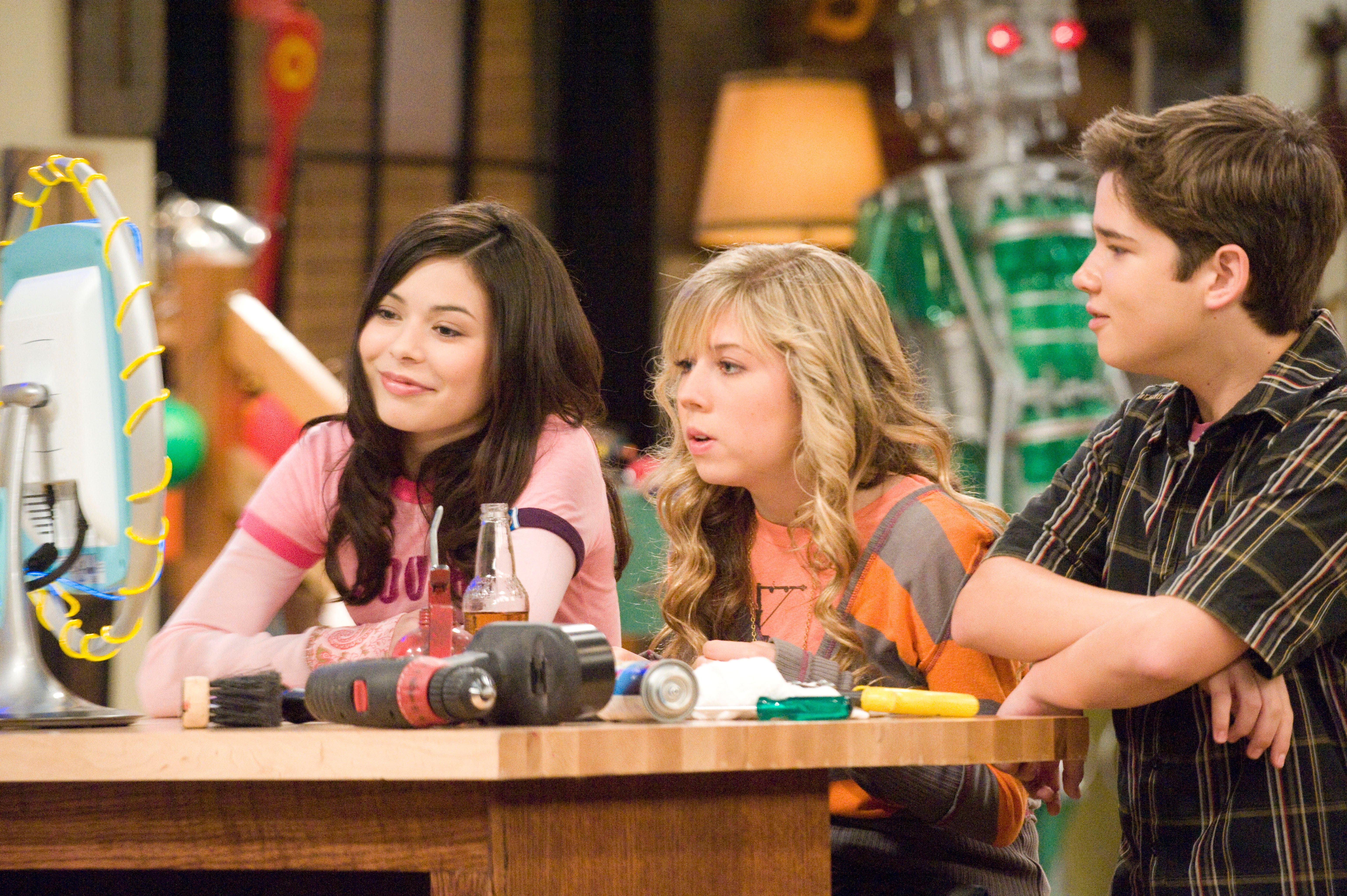 Icarly Reboot Ordered By Paramount With Original Cast Reports