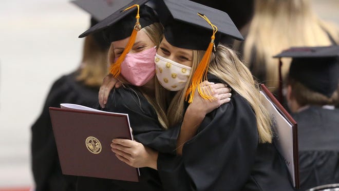 How University of Alabama's spring graduation will be COVID-19 safe