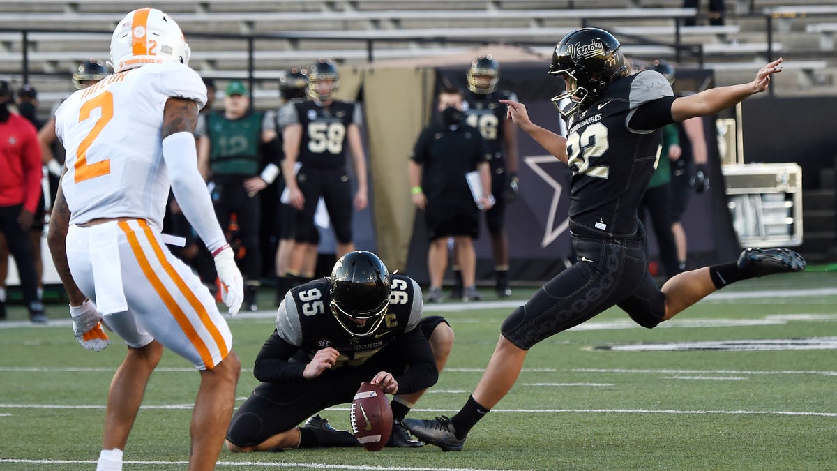 Vanderbilt kicker Sarah Fuller becomes first woman to score in Power Five college football game