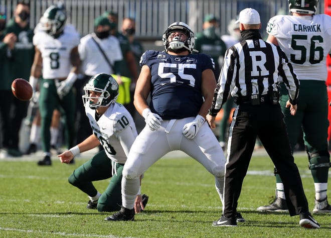Penn State defensive tackle Antonio Shelton reacts following a sack on Michigan State.