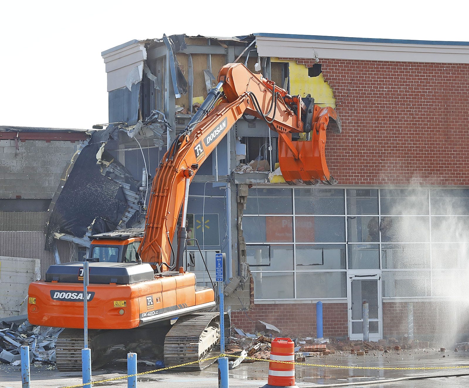Chipotle set to open in May at Hanover Crossing as Market Basket rises