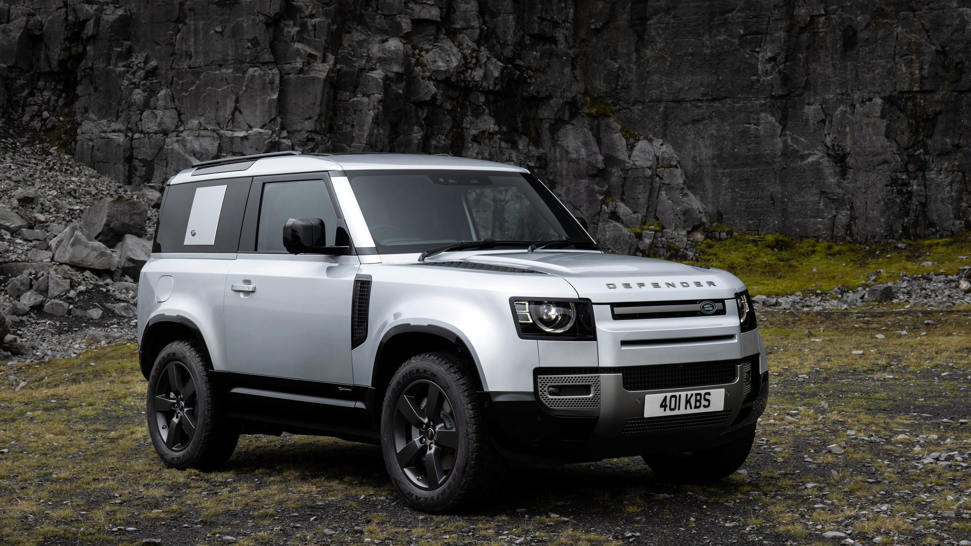 Stoel vergeven acuut Review: 2021 Land Rover Defender is a skillful update of a storied SUV