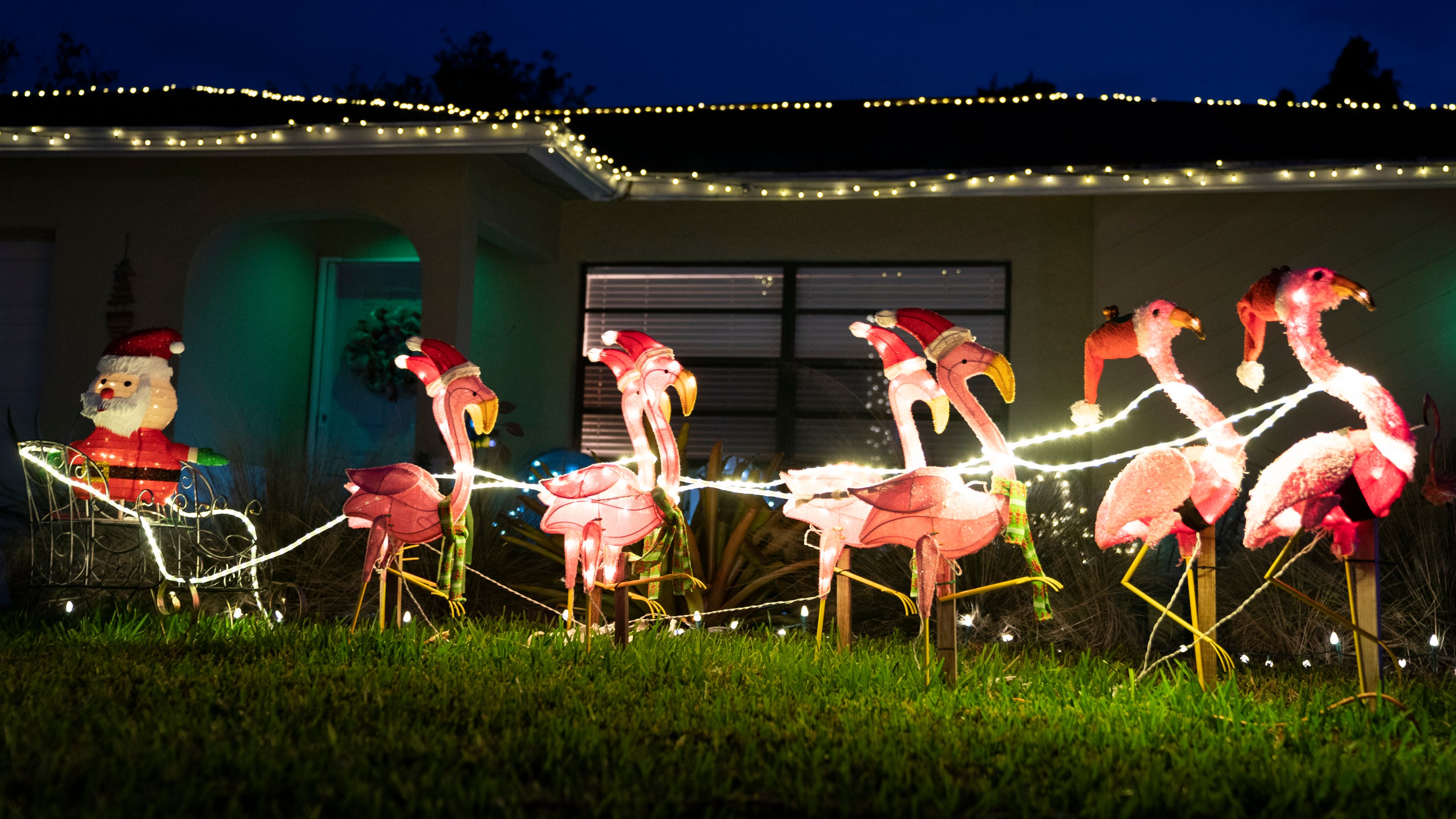 Christmas lights in Naples Where to find best Christmas lights displays