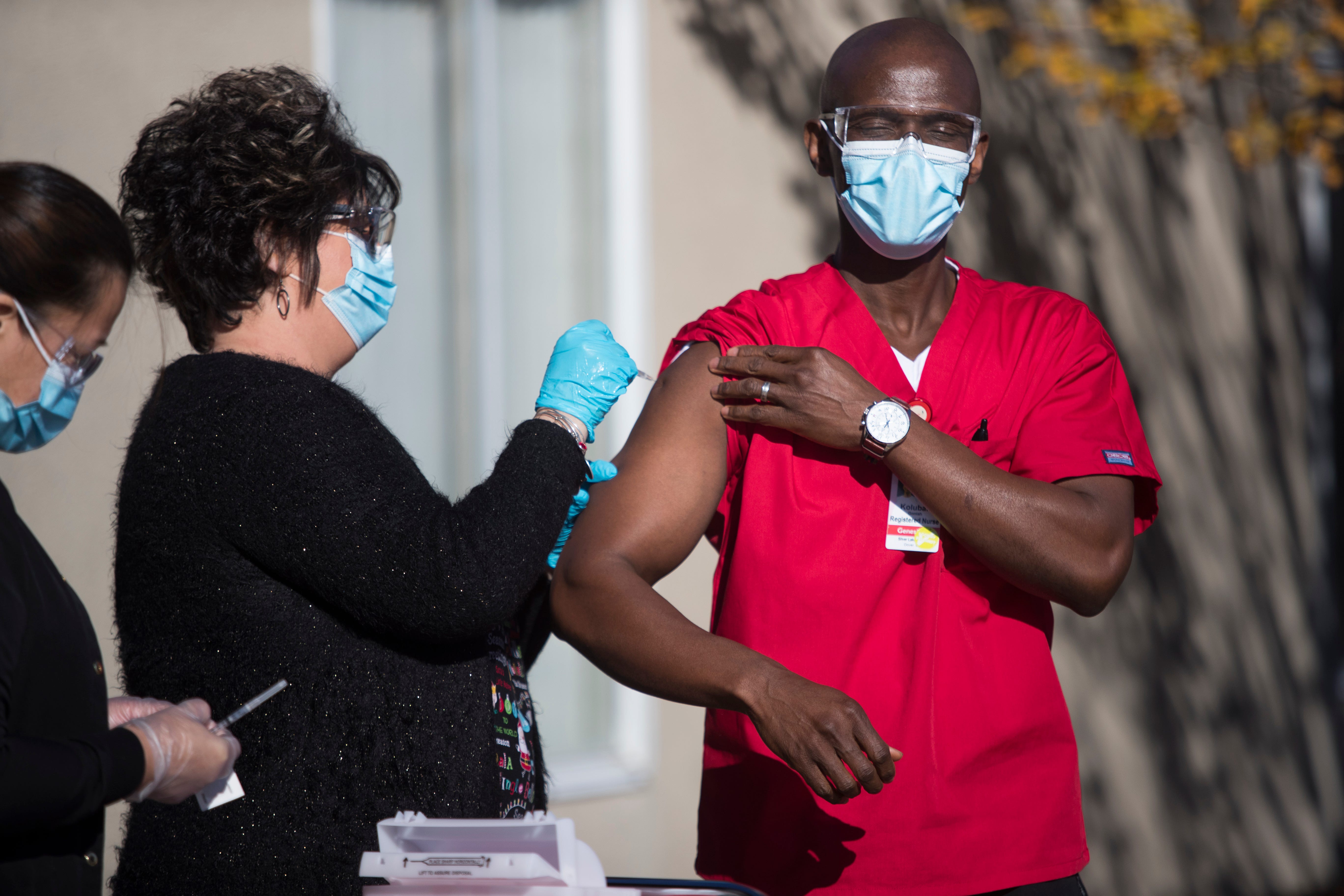 Delaware nursing home staff begin receiving COVID19 vaccines