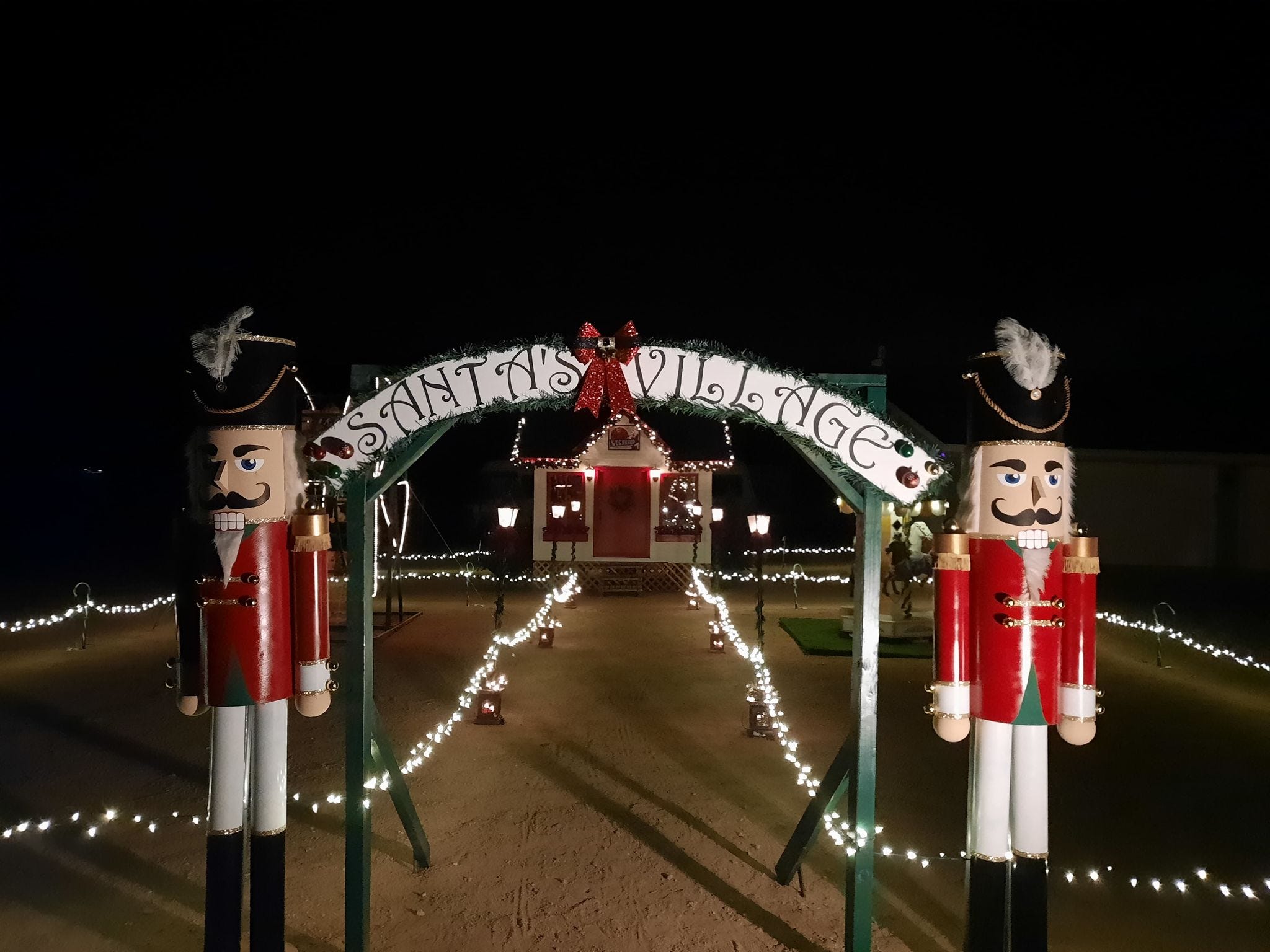 Freeman Lake Christmas In The Park 2022 High Desert Christmas Lights 2020: Where To See Holiday Displays