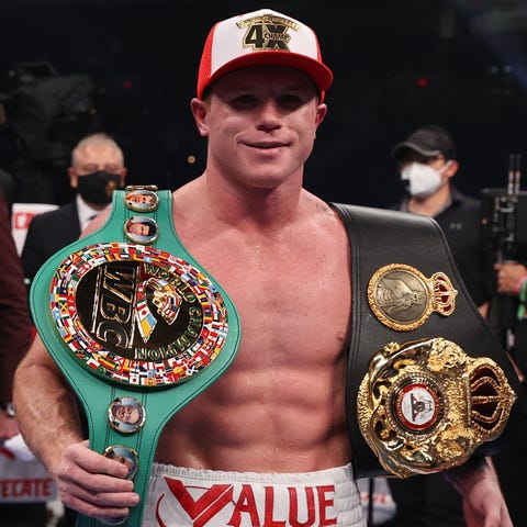 Canelo Alvarez celebrates his unanimous-decision v