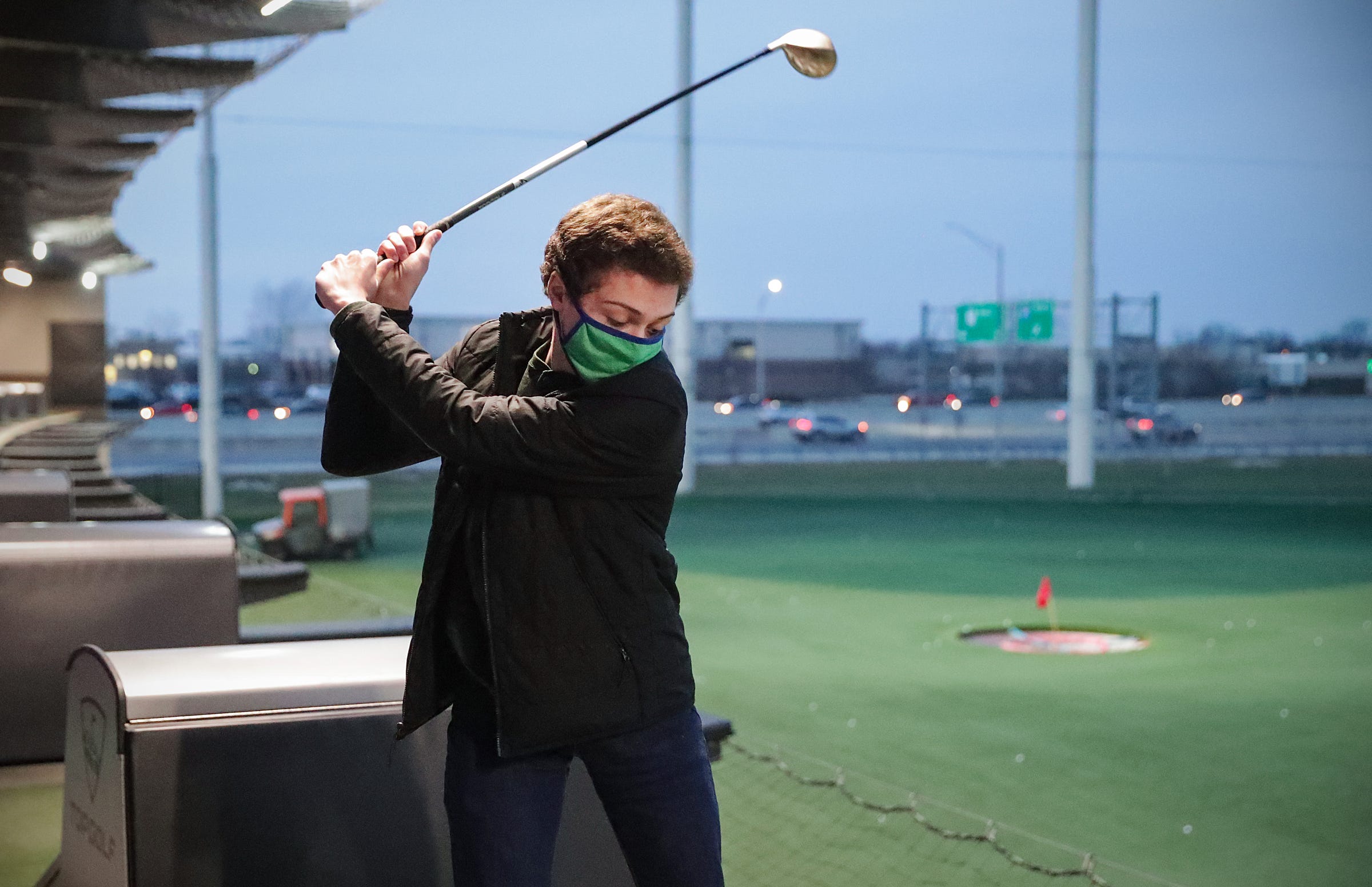 Topgolf Fishers How It S Thriving Amid Covid Safety Procedures