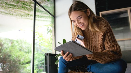 Applicants with bad credit or without a credit history may still qualify for Petal credit cards.