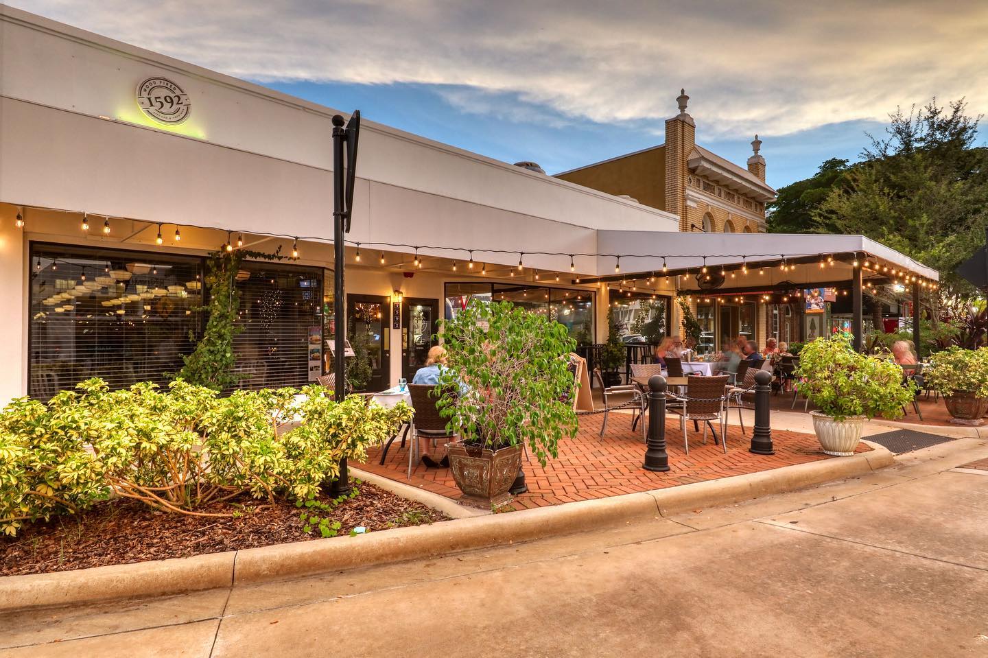 15 great restaurants for New Year’s Eve in SarasotaManatee