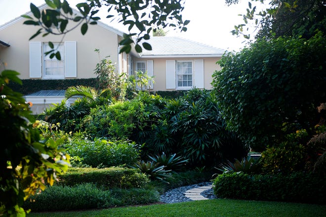 Kit Pannill hosted a garden tour at her Palm Beach home December 17, 2020. The Preservation Foundation of Palm Beach awarded its 2020 Lesly S. Smith Landscape Award to Kit Pannill last March, but the garden tour was postponed due to COVID-19 restrictions.