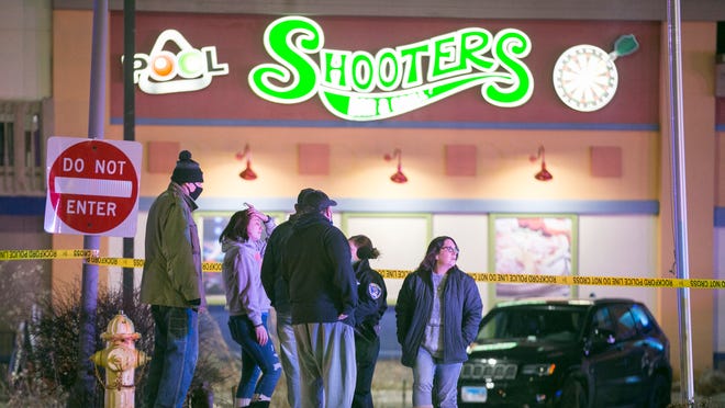 Fatal shooting at northern Illinois bowling alley, authorities say