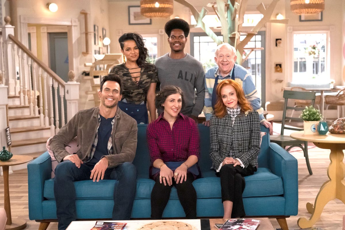 Fox Show Call Me Kat With Mayim Bialik Returns For Season Two Fox Show Call Me Kat With Mayim Bialik Returns For Season Two