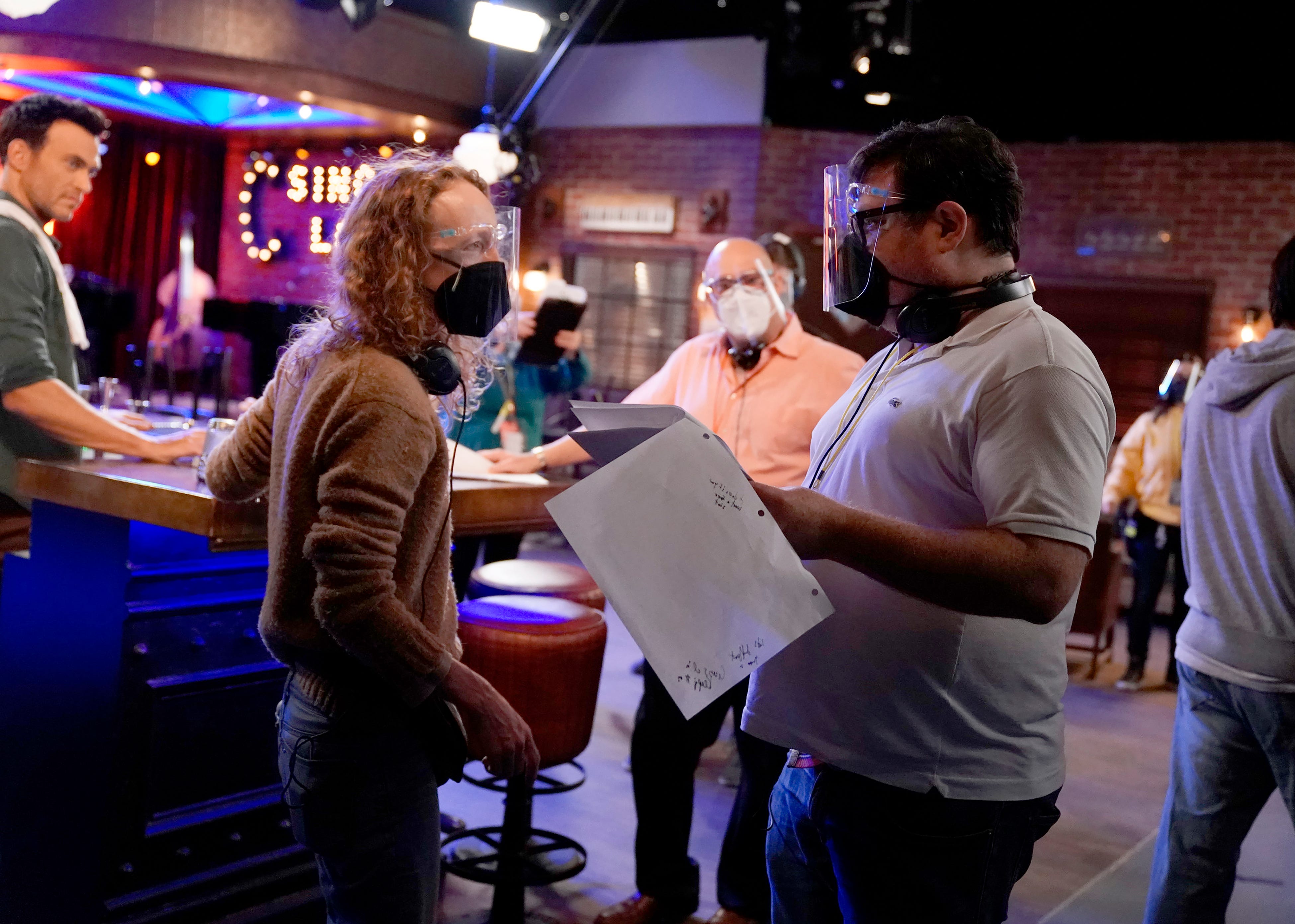 Fox Show Call Me Kat Is Set In Louisville And Stars Mayim Bialik Fox Show Call Me Kat Is Set In Louisville And Stars Mayim Bialik