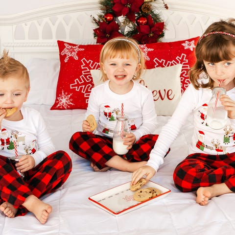 Macy, 4, Knox, 2, and Hinleigh, 5, ate up the cook