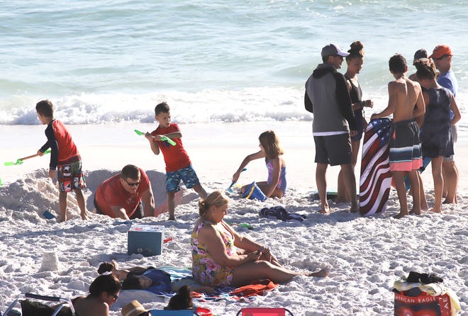 South Walton, Florida beach locations see surge in New Year’s vacation visitors South Walton, Florida beach locations see surge in New Year’s vacation visitors