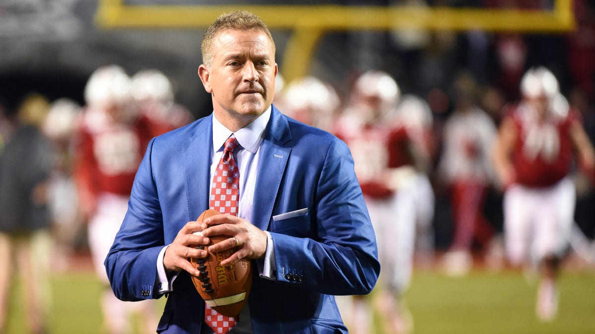 Kirk Herbstreit passed for 2,437 yards as a quarterback for Ohio State from 1989 to '92.